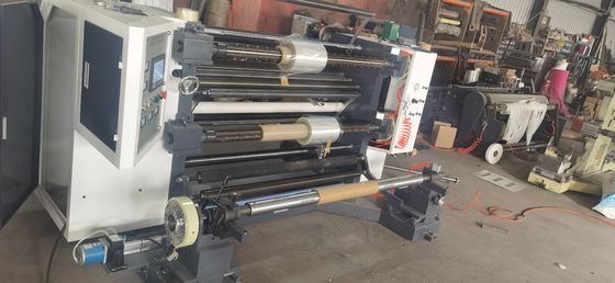 1300 mm vertikale Schneidmaschine Papierschneidmaschine 380 V Min Breite 50 mm