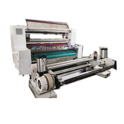 Hochpräzise horizontale Schneidmaschine Kraftpapier Schneiden und Wickeln Maschine Längsschneidemaschine